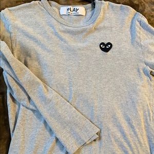 Grey M fits like a S play comme des garçons shirt
